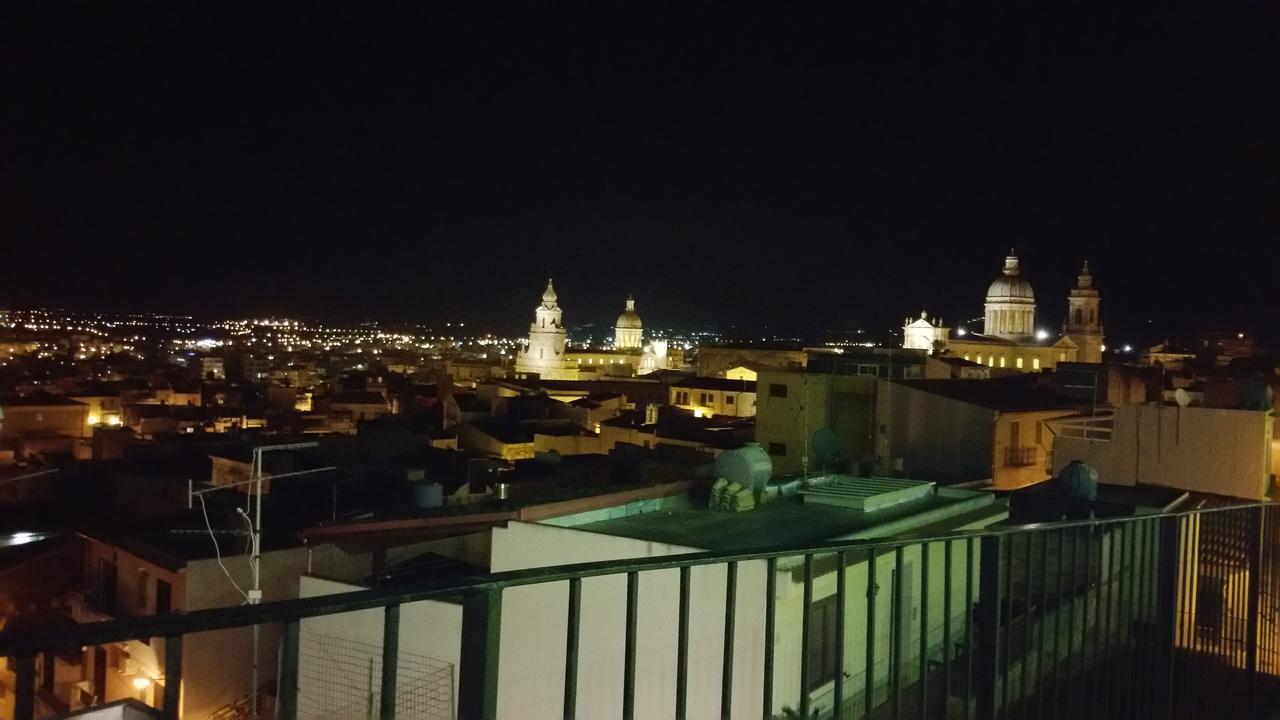 La Terrazza B&B Comiso Dış mekan fotoğraf