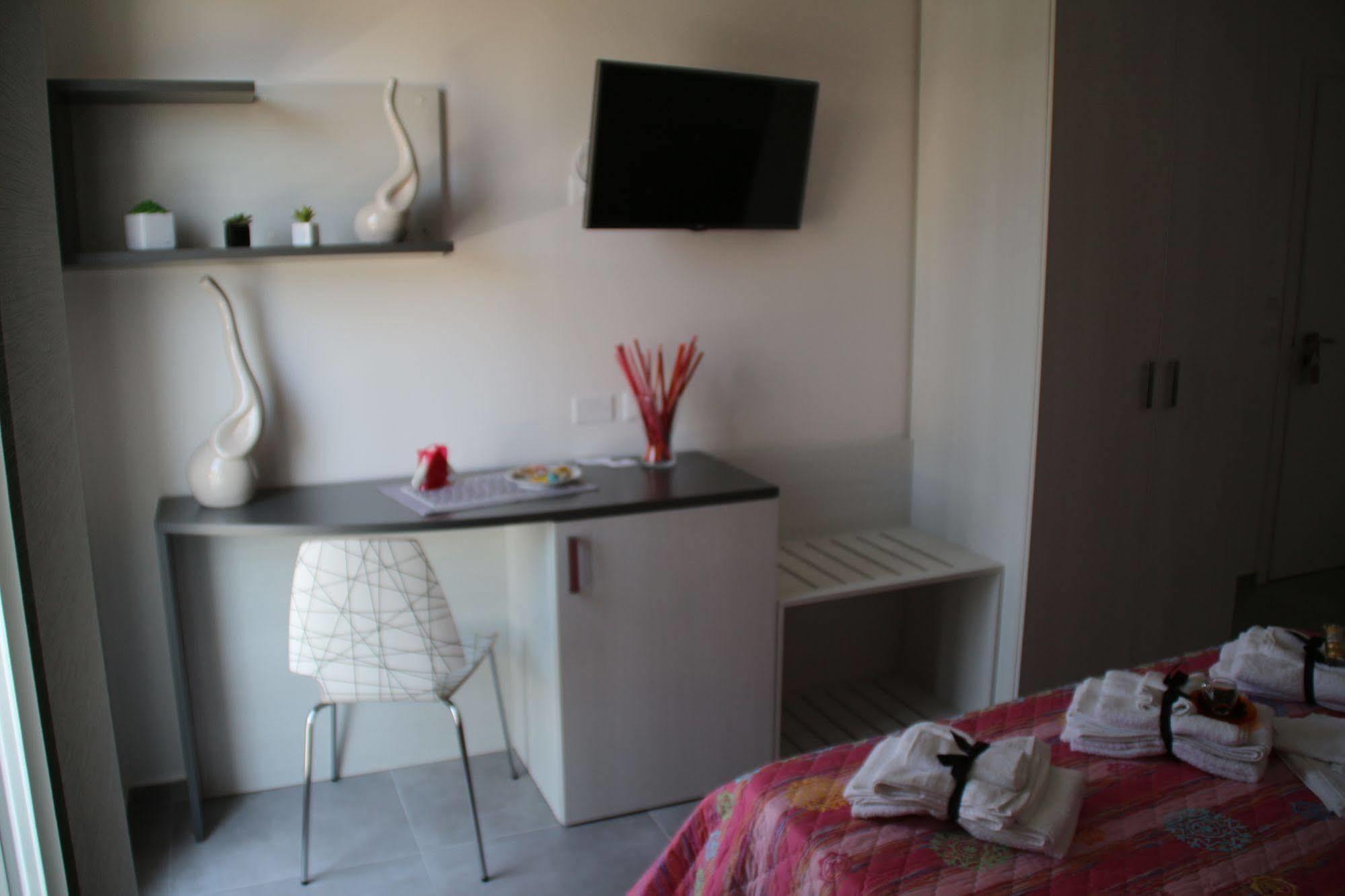 La Terrazza B&B Comiso Dış mekan fotoğraf
