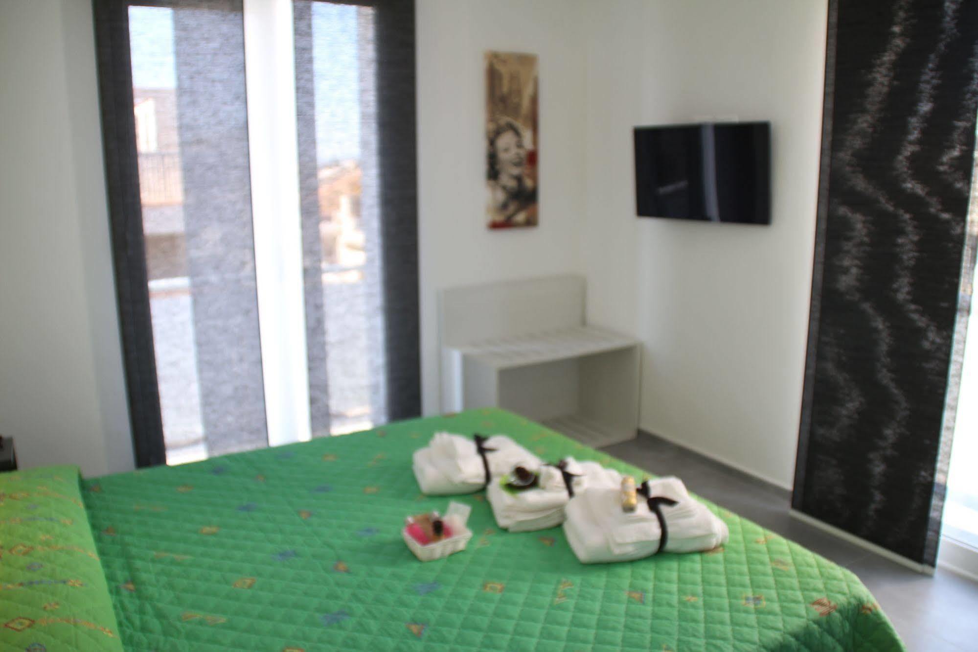 La Terrazza B&B Comiso Dış mekan fotoğraf