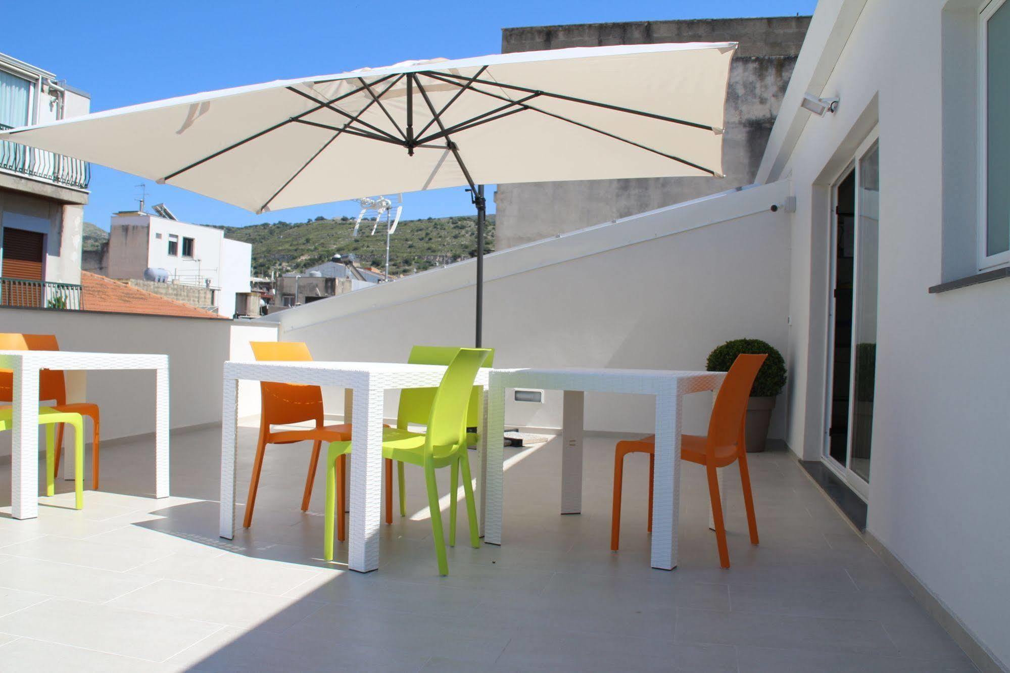 La Terrazza B&B Comiso Dış mekan fotoğraf